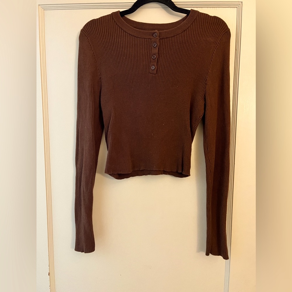 NWOT Forever 21 Ribbed Knit Crop Sweater. Size L.